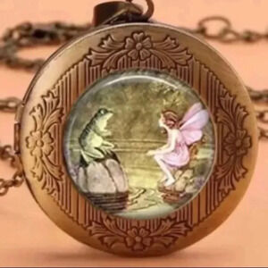 𝅺frog & Fairy Photo Locket Long‎ Necklace. New
